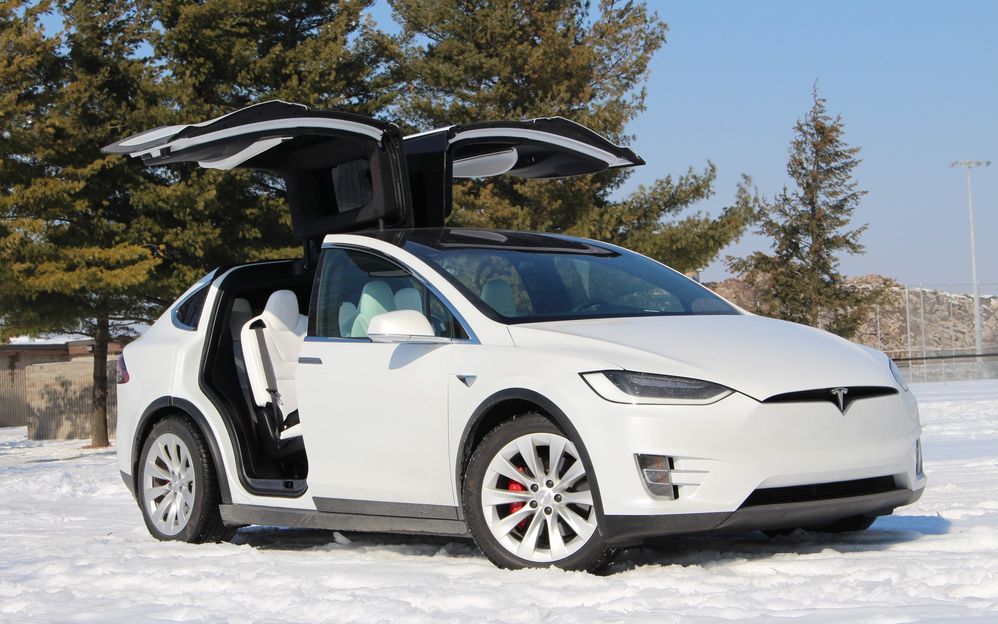 326119_2018_Tesla_Model_X.jpg